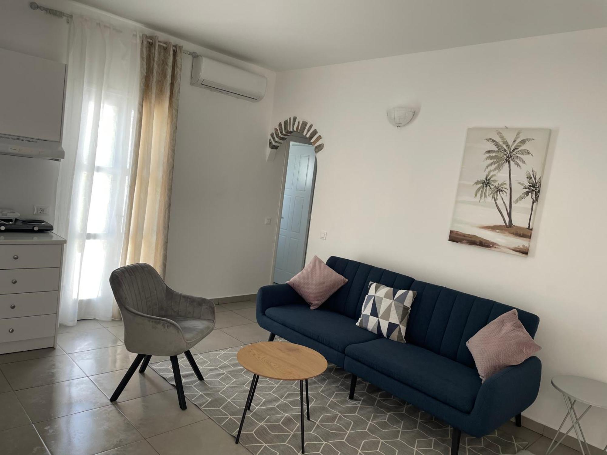 Deda Apartments Livadia  Екстериор снимка