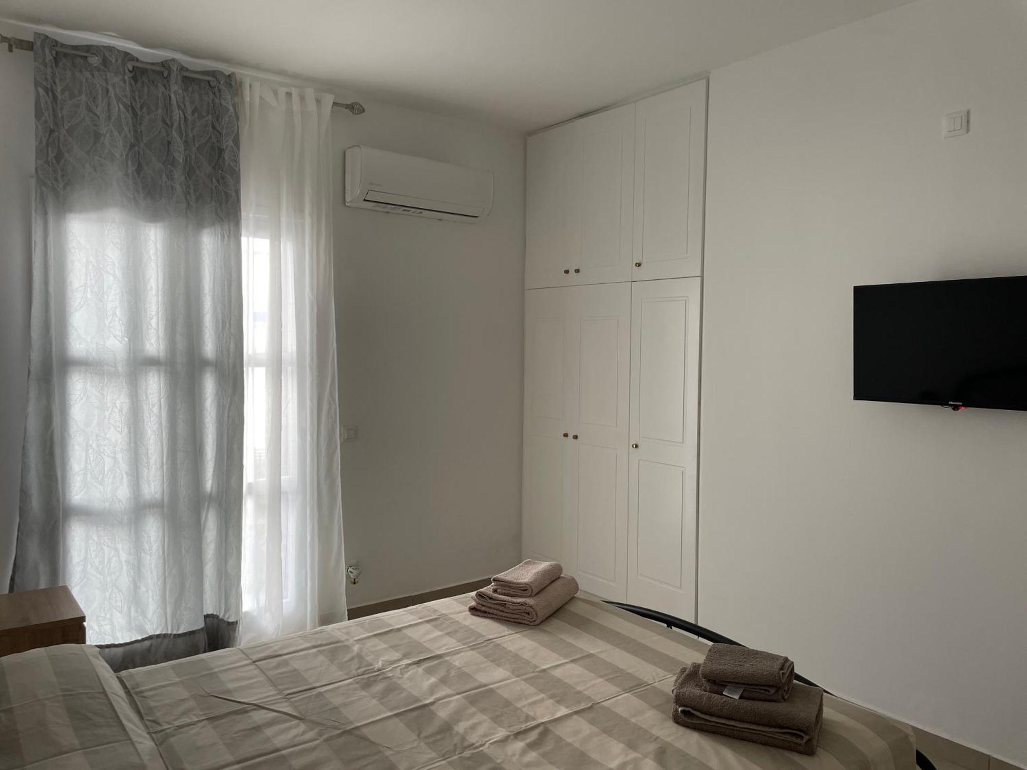 Deda Apartments Livadia  Екстериор снимка