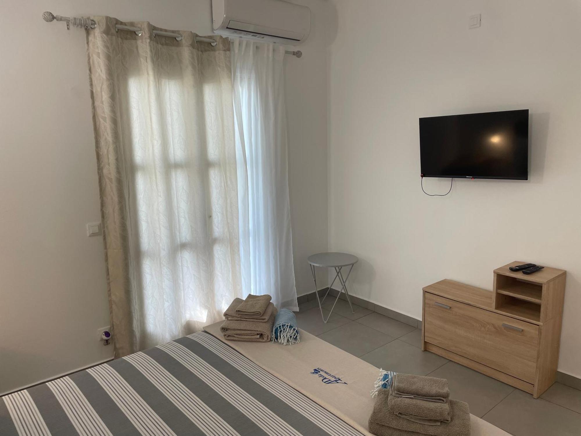 Deda Apartments Livadia  Екстериор снимка